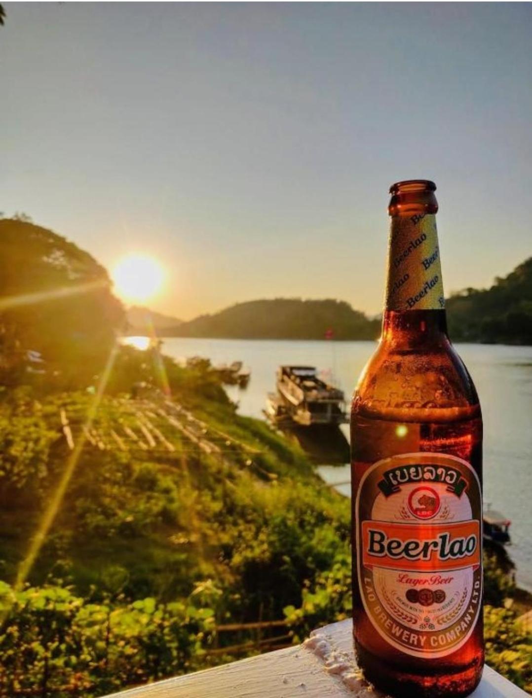 Appartamento Mekong Backpackers Muang Pakbèng Esterno foto