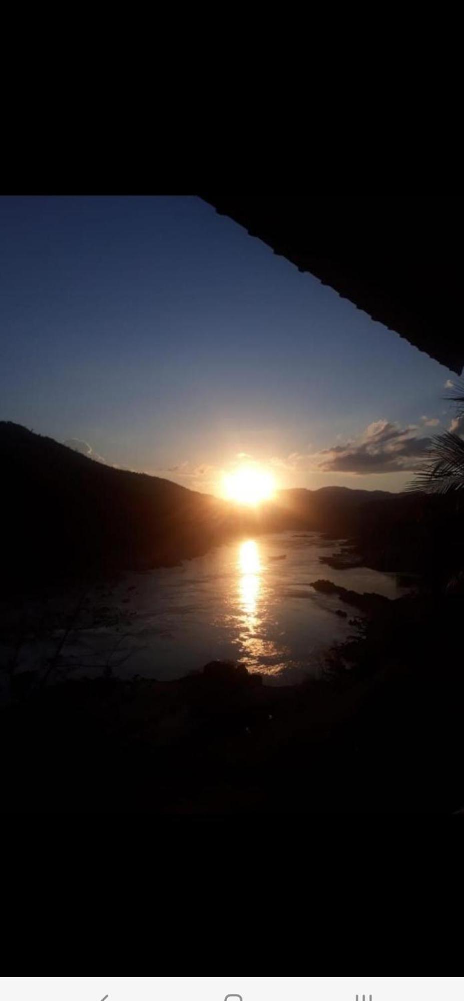 Appartamento Mekong Backpackers Muang Pakbèng Esterno foto