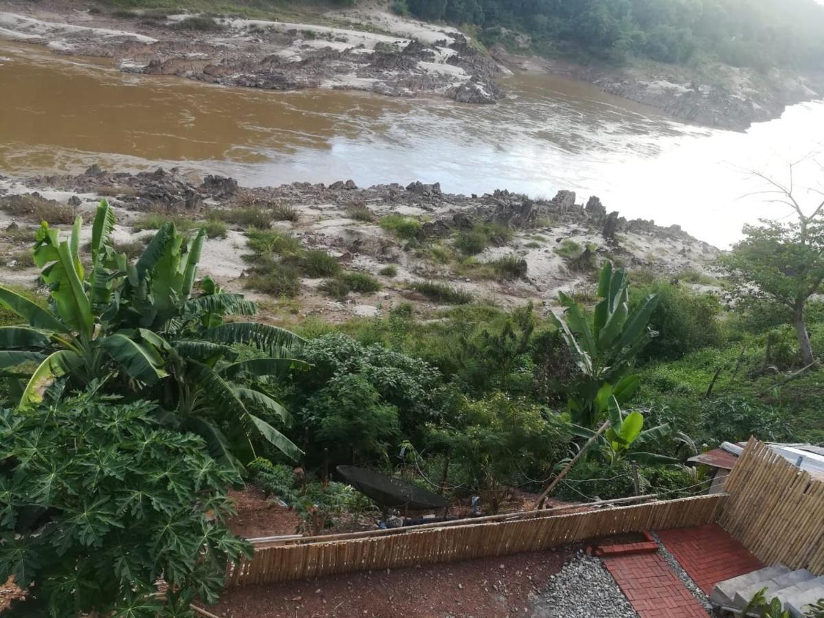 Appartamento Mekong Backpackers Muang Pakbèng Esterno foto